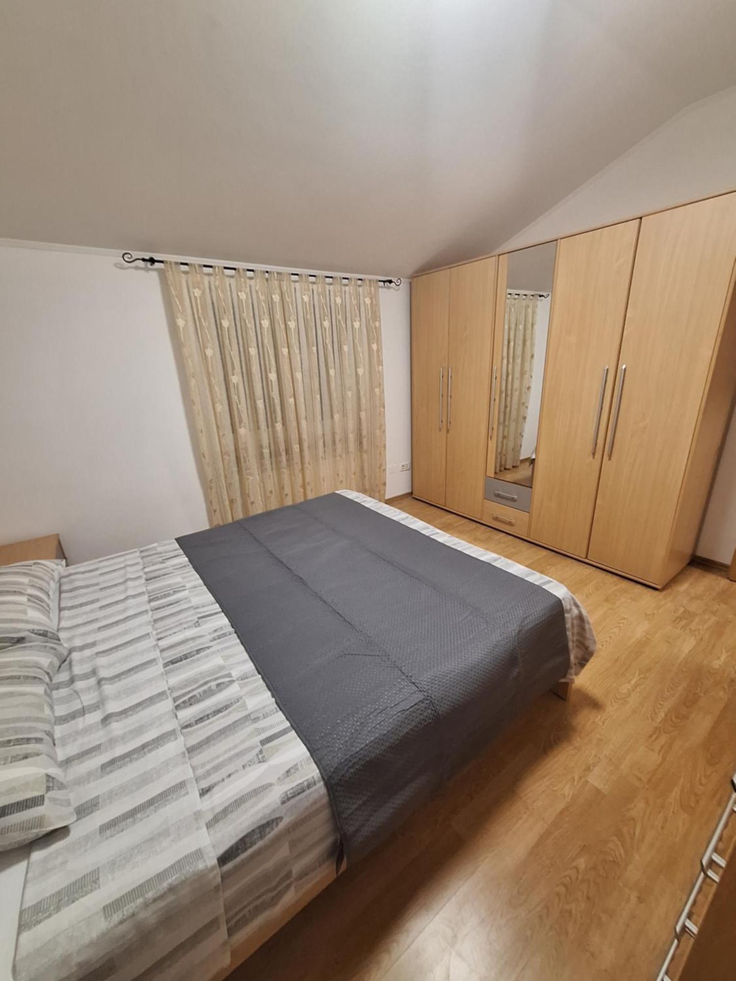 App Keti Apartment อูมัค ภายนอก รูปภาพ